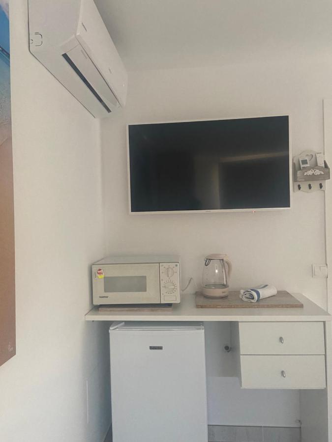A 2 Passi Dal Mare! Apartment Es Pujols Bagian luar foto